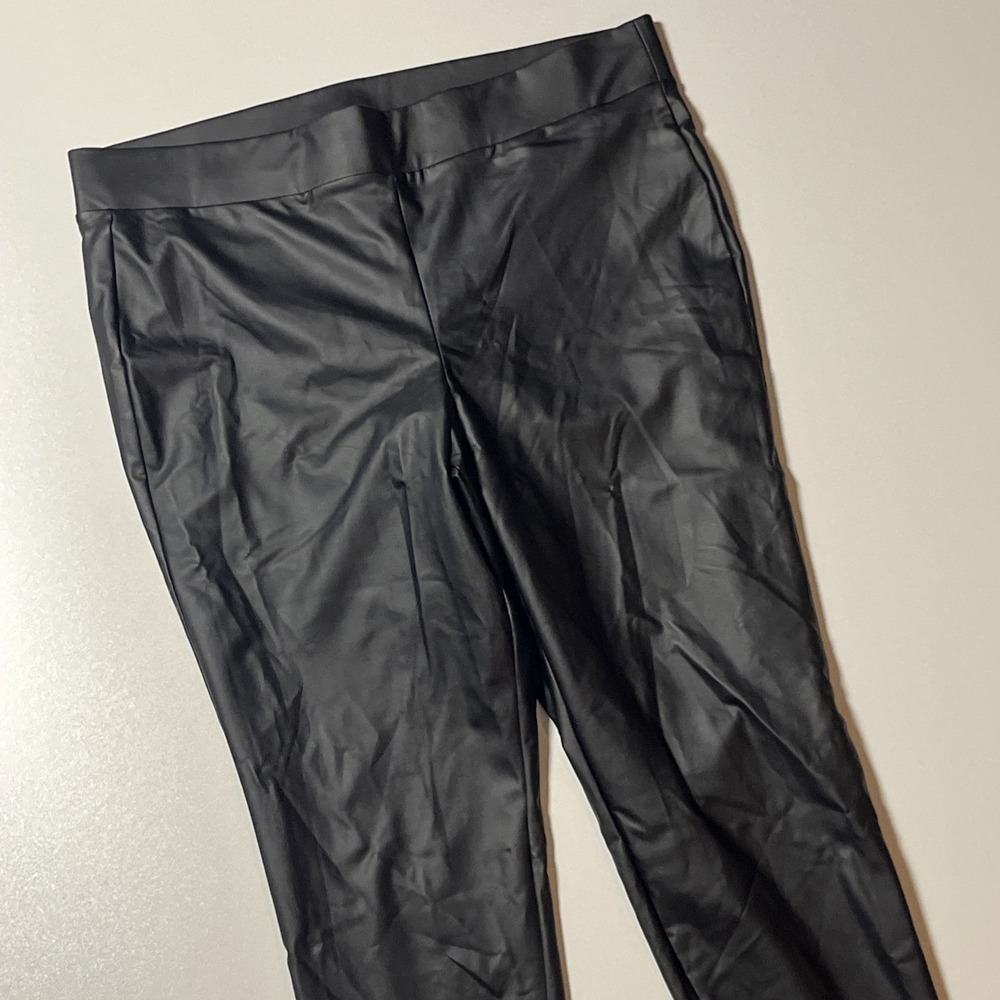 Torrid Faux Leather Leggings Lace Hem 1 (1X) Black Curve‑Luxe Edgy Chic Pants